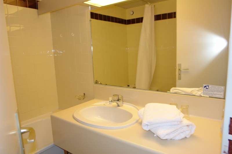 Saint-Paul-lès-Dax Brit Hotel Du Lac חדר תמונה